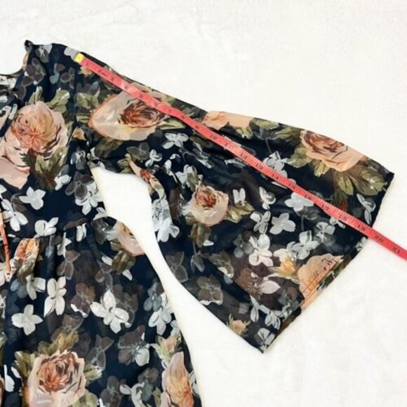 Show Me Your Mumu Poet Tie Top Floral Bell Sleeve Size Small - Picture 11 of 12